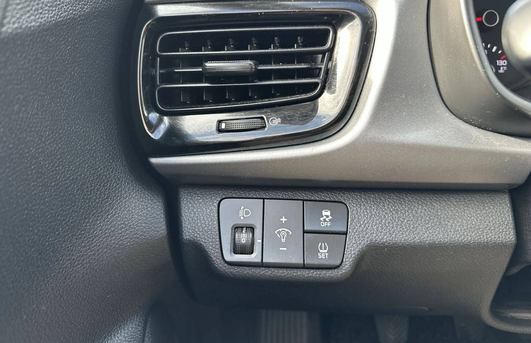 Zunanja slika - KIA Rio - 1.25 CVVT EX Edition - 15