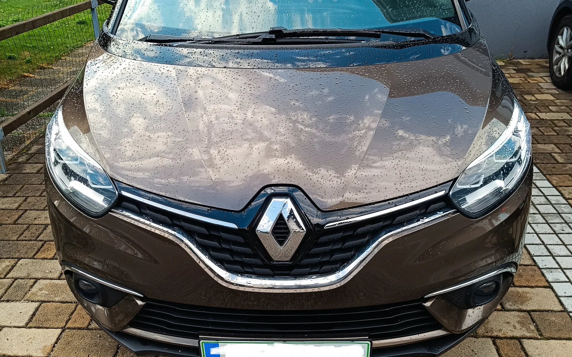Zunanja slika - Renault Scénic - Grand  dCi 130 Energy Edition One - 1