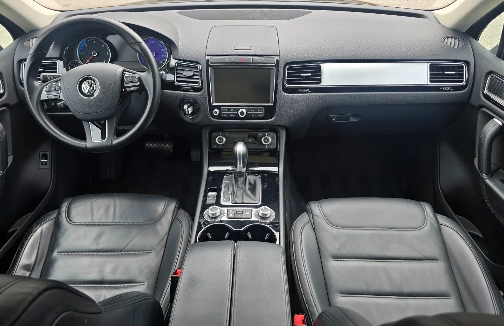 Zunanja slika - Volkswagen Touareg - 3.0 V6 Tdi 4XMOTION Terrain Tech - 14