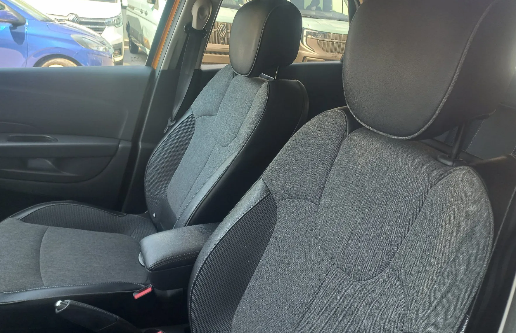Zunanja slika - Renault Captur - TCe 90 Energy Outdoor - 7