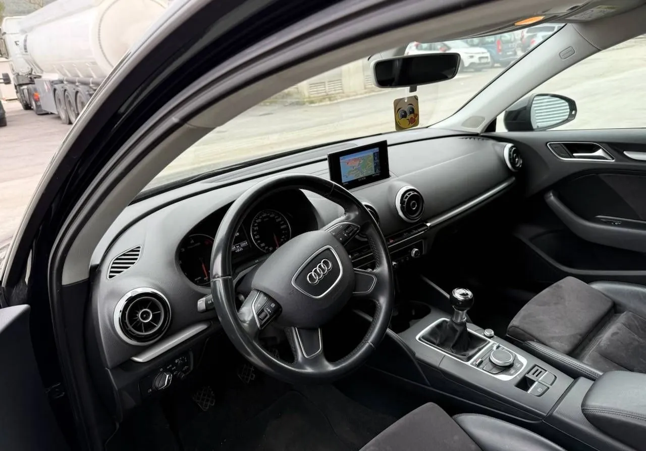 Notranja slika - Audi A3 - 1.6 TDI SPORT OPR.VELIK SERVIS NA KREDIT BREZ PO.. - 7