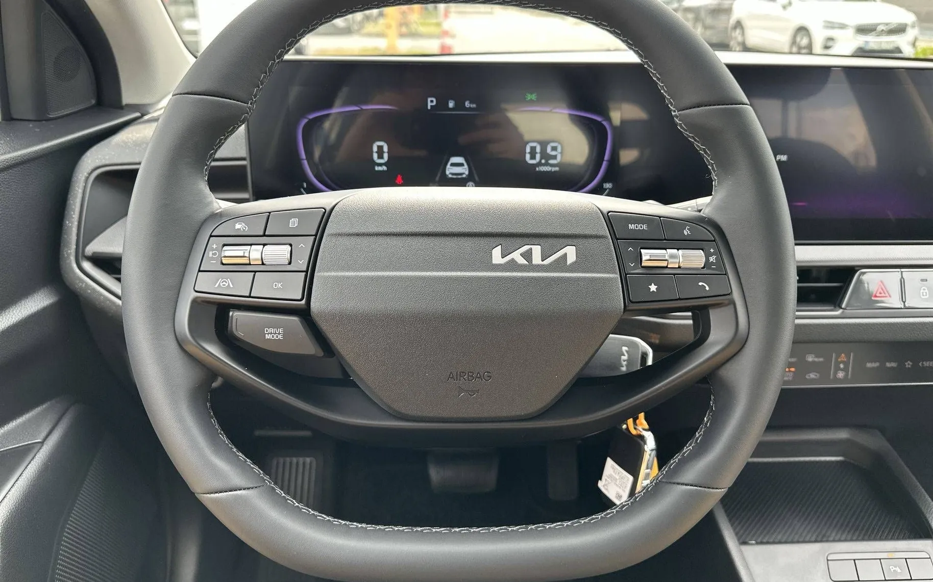 Notranja slika - KIA Stonic - 1.0 T-GDi LX Life DCT... - 14