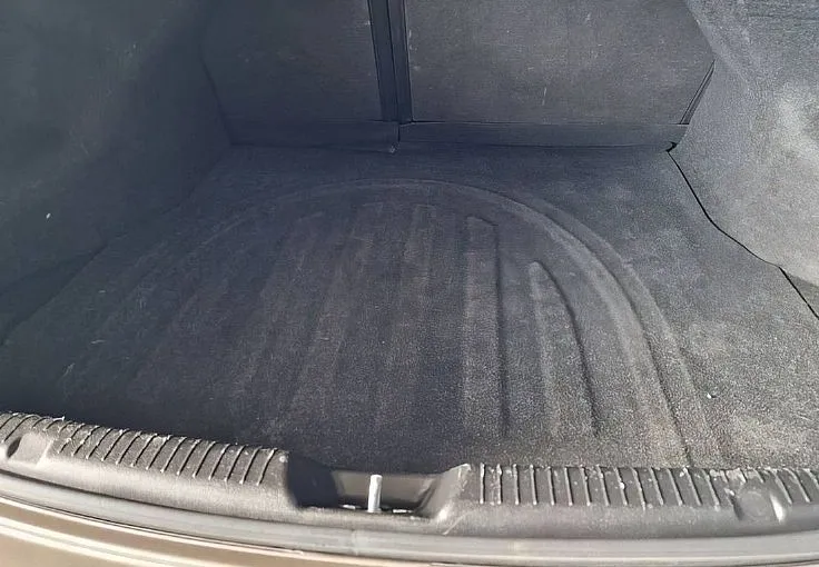 Zunanja slika - Hyundai Elantra - 1.6 CVVT STYLE SLOVENSKO POREKLO ... - 10
