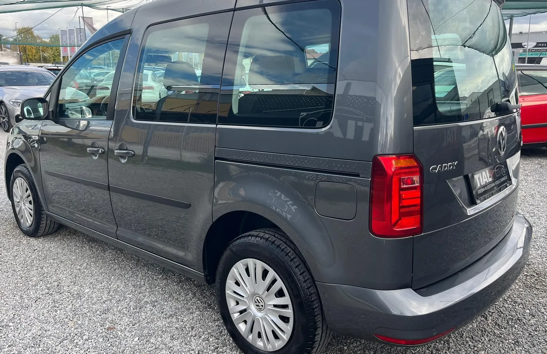 Zunanja slika - VW Caddy - 2.0 TDI 2X DRSNA-PDC-TEMPO.-SLO-OPRAVLJEN SERVIS - 12