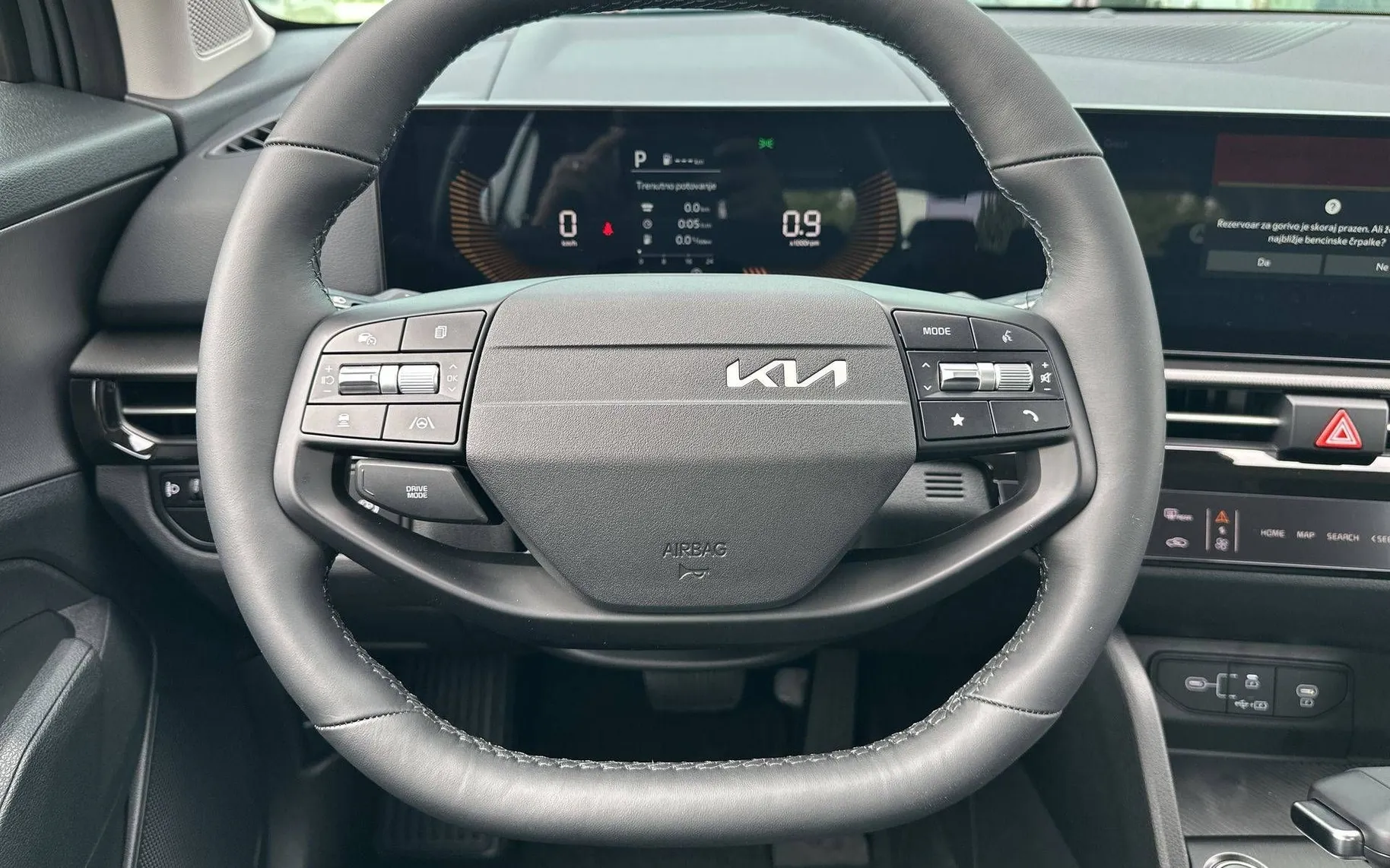 Notranja slika - KIA Sportage - 1.6 T-GDI LX Fresh ISG DCT - 14