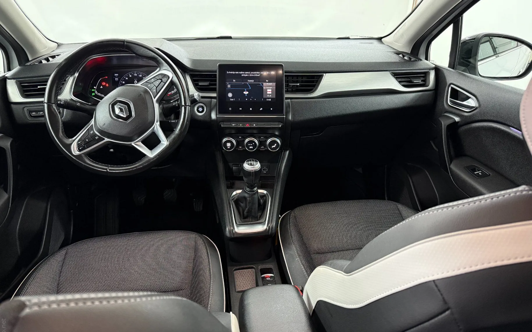 Zunanja slika - Renault Captur - TCe 100 Zen.nizozemec.navi.led.usnje.pdc.kljuka. - 8