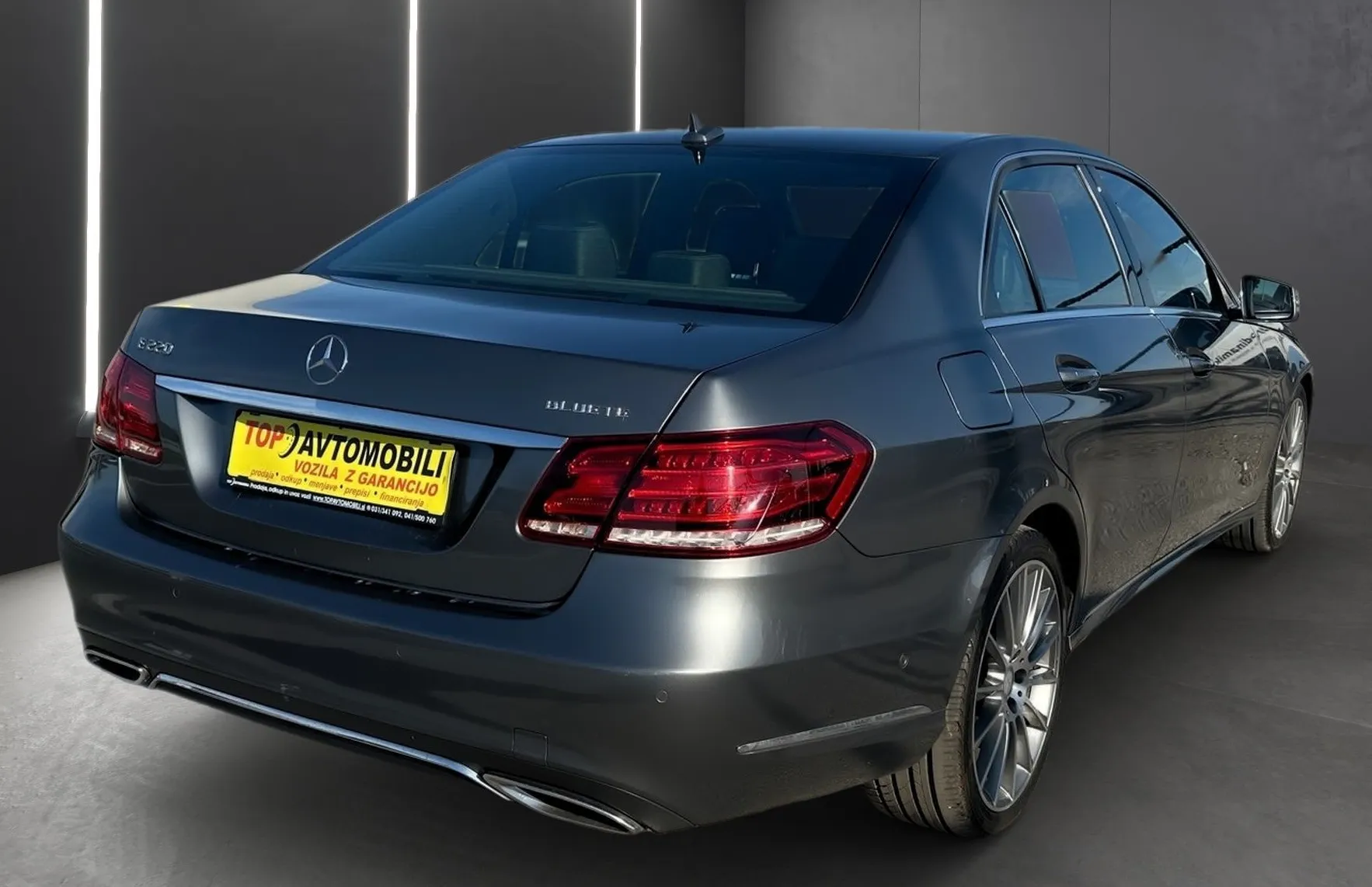 Zunanja slika - Mercedes-Benz E-Razred - 220 ELEGANCE XENON NAVI PDC KAMERA GRETJE SEDEŽEV - 7