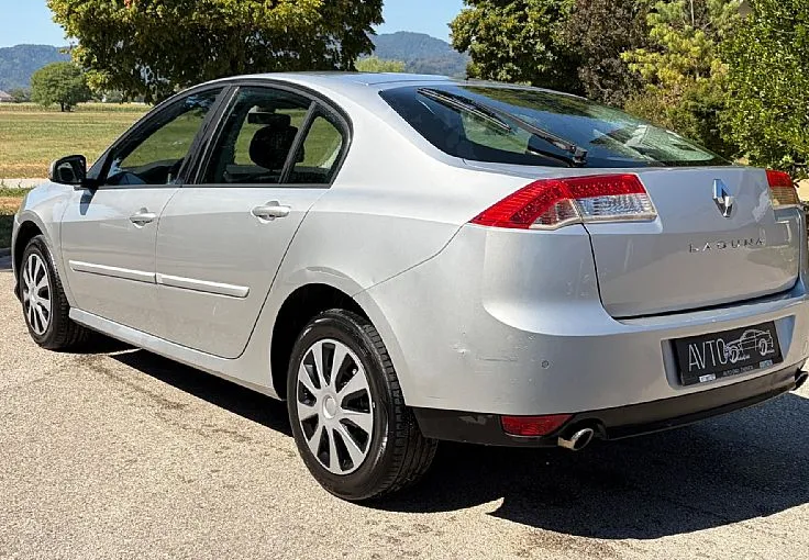 Zunanja slika - Renault Laguna - Dynamique 2.0 dCi - 7