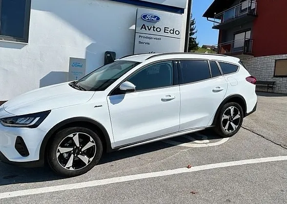 Zunanja slika - Ford Focus - 1.0 EcoBoost 92kW ACTIVE - AKCIJSKA CENA - - 2