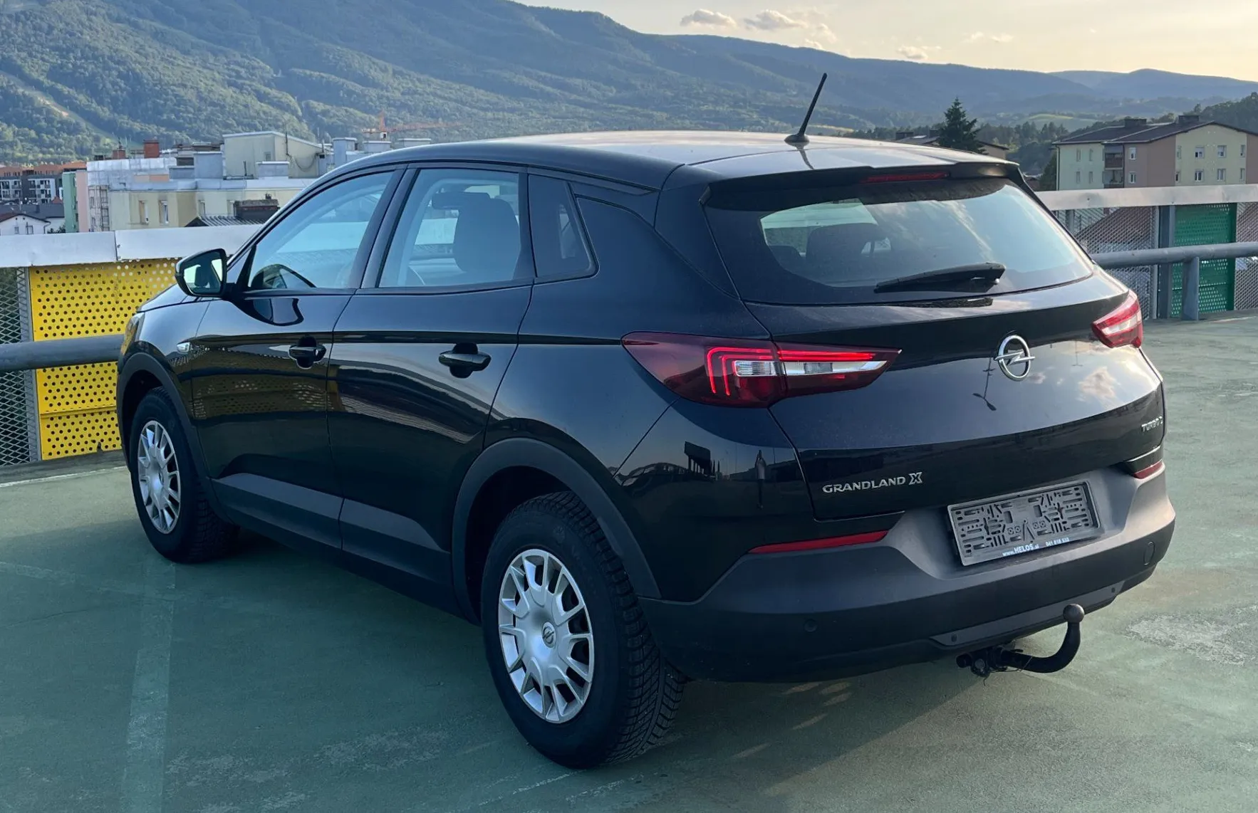 Zunanja slika - Opel Grandland X - 1.5 CDTI Design Line.96 KW.DIZEL.111.000 KM - 5