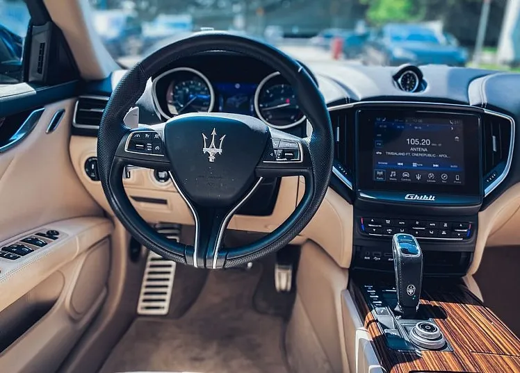 Zunanja slika - Maserati Ghibli - Gransport - 11