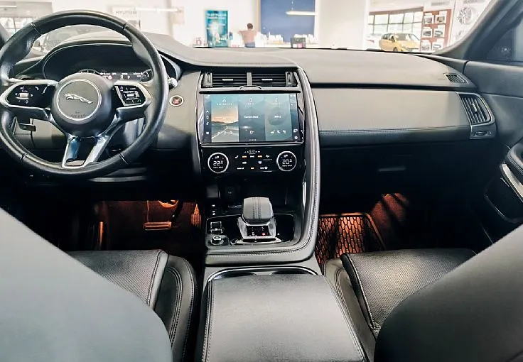 Zunanja slika - Jaguar E-PACE - 2.0 4X4 MHEV AVT-MRT.KOT-USNJE-VL K-LED-NAVI-VIDEO - 7