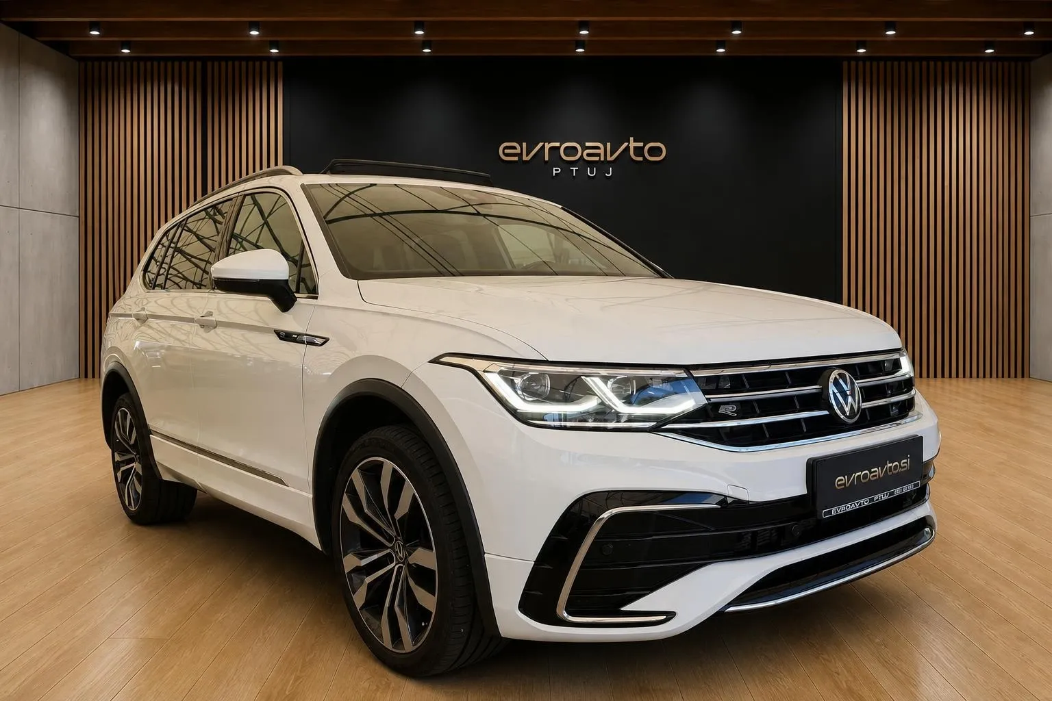 Zunanja slika - Volkswagen Tiguan Allspace - 4motion 2.0 TDI R-Line DSG•SLO•Panorama•IQ.LIGHT - 6