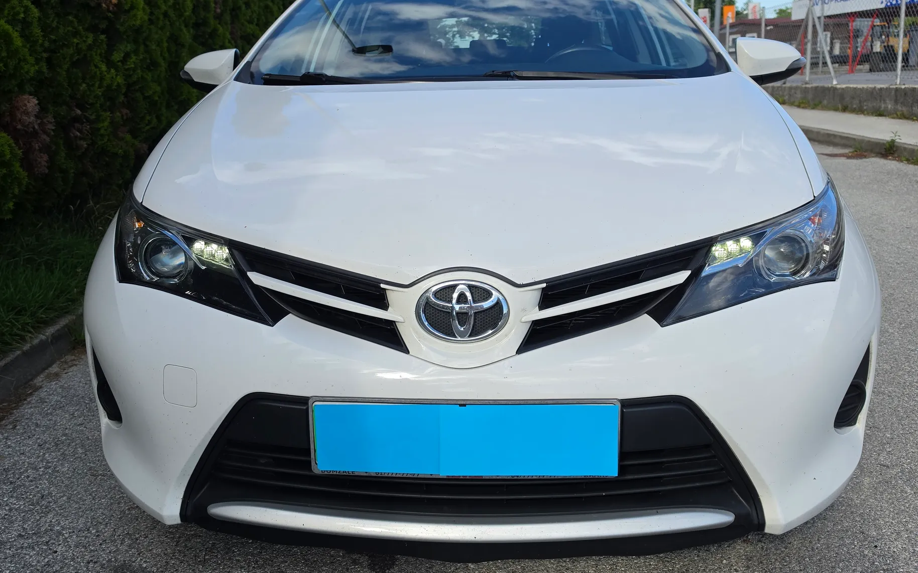 Zunanja slika - Toyota Auris - Toyota  TS 1.4 D-4D Luna - 5