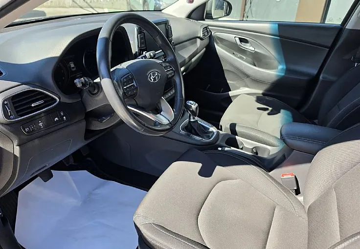 Zunanja slika - Hyundai i30 - 1.0 T-GDI - NAVIGACIJA - 7