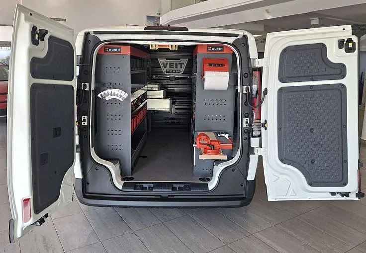 Zunanja slika - KIA PV5 - WURTH edition - potujoča delavnica + V2X - 3