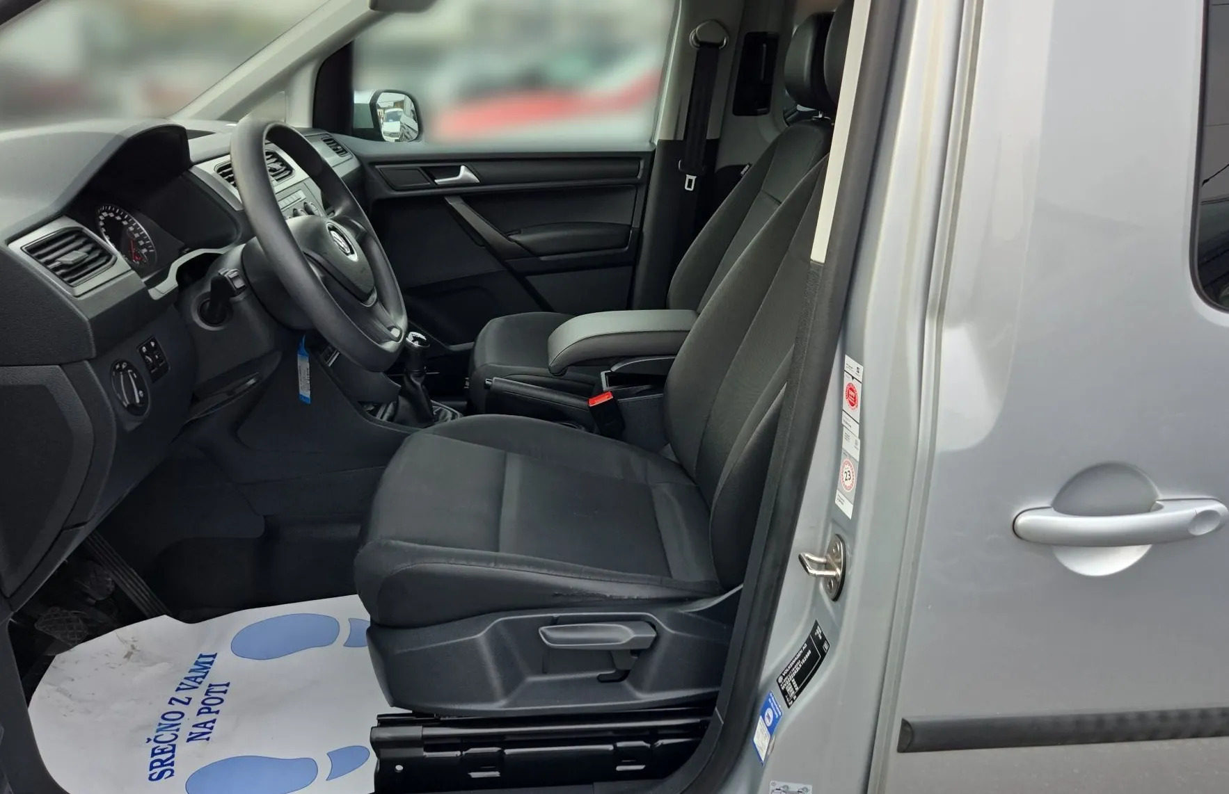 Zunanja slika - VW Caddy - 2.0 TDI Comfortline - 6