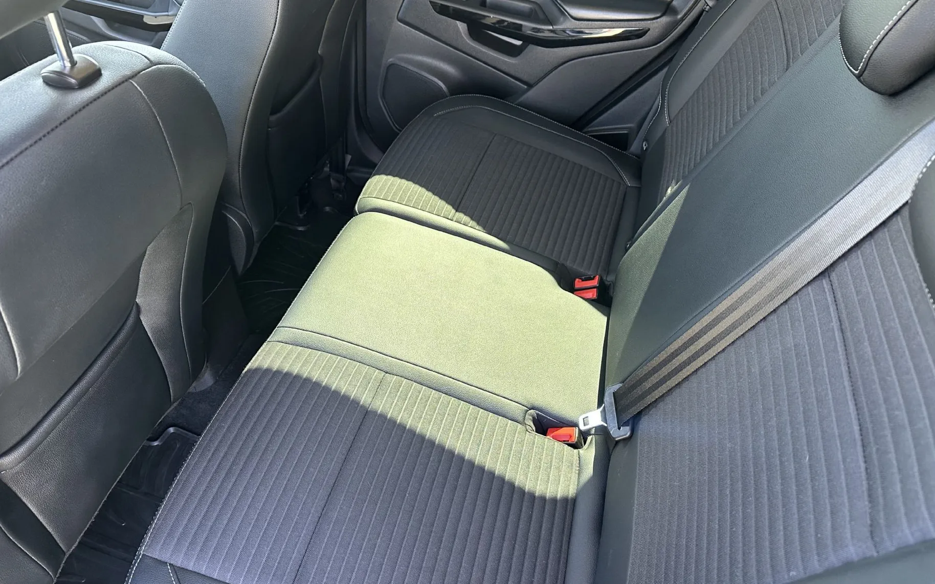 Zunanja slika - Ford Ecosport - 1.0 EcoBoost Titanium.KAMERA.NAVI.USNJE - 4