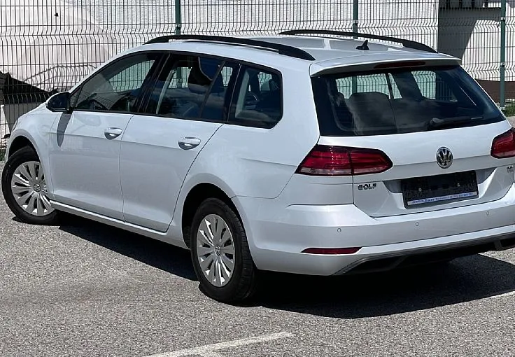 Zunanja slika - Volkswagen Golf - Variant 1.0 TSI BMT Trendline - 3