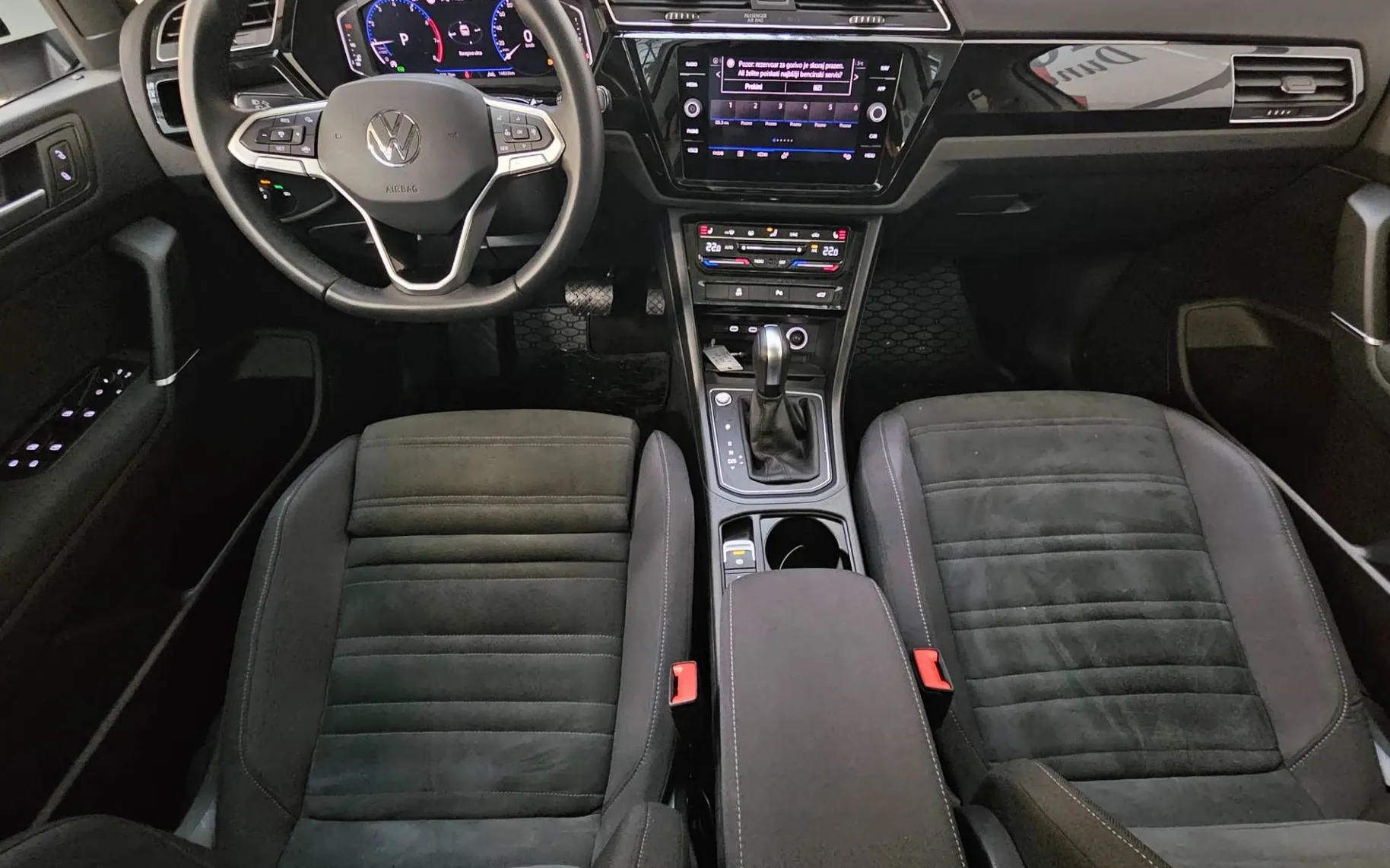 Zunanja slika - Volkswagen Touran - 1.5 TSI 4ALL DSG - 6