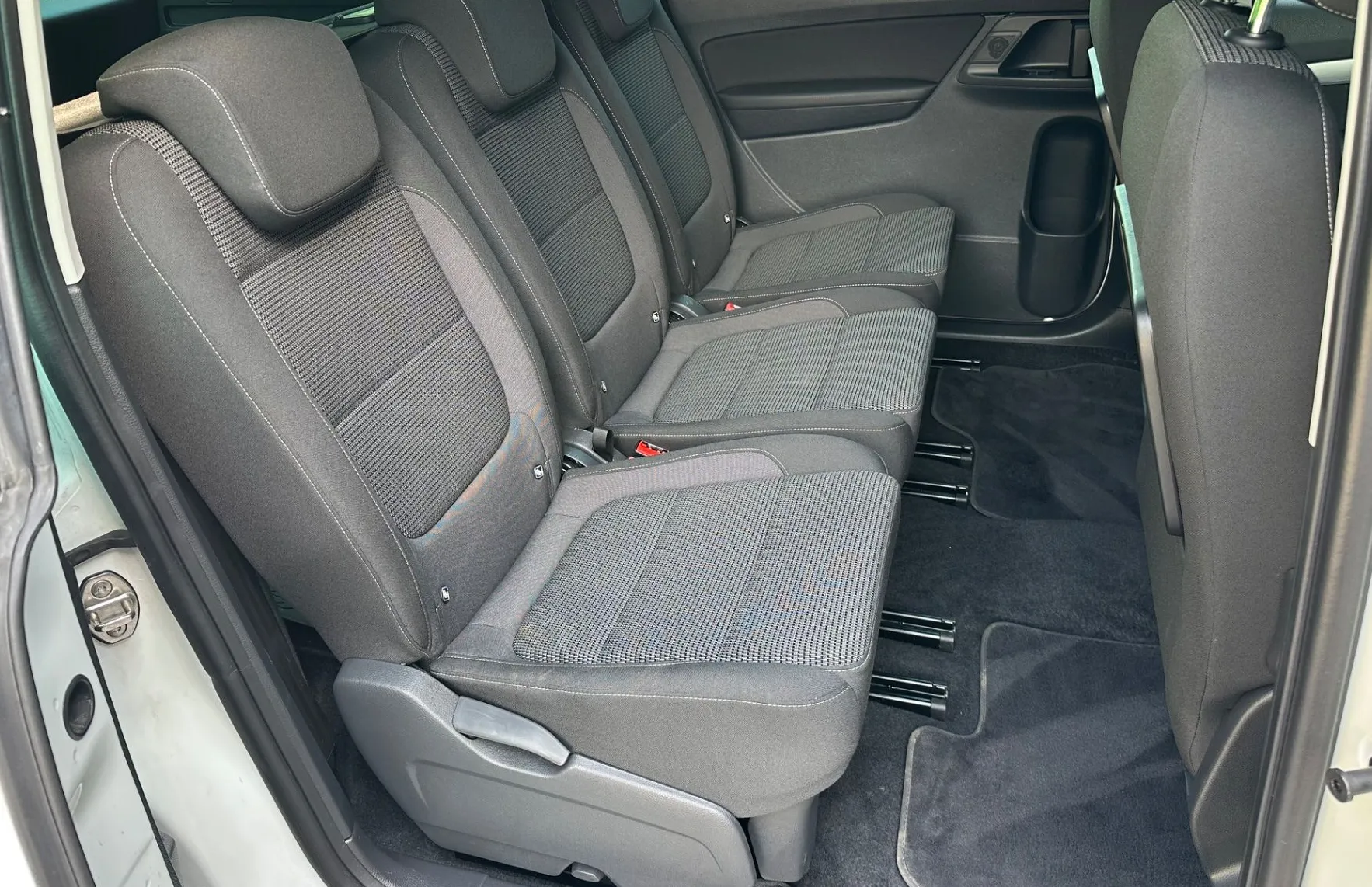 Zunanja slika - Volkswagen Sharan - 1.4TSI DSG-COMFORTLINE-NAVI-ACC-M.KOT-LINE ASSIS.. - 11