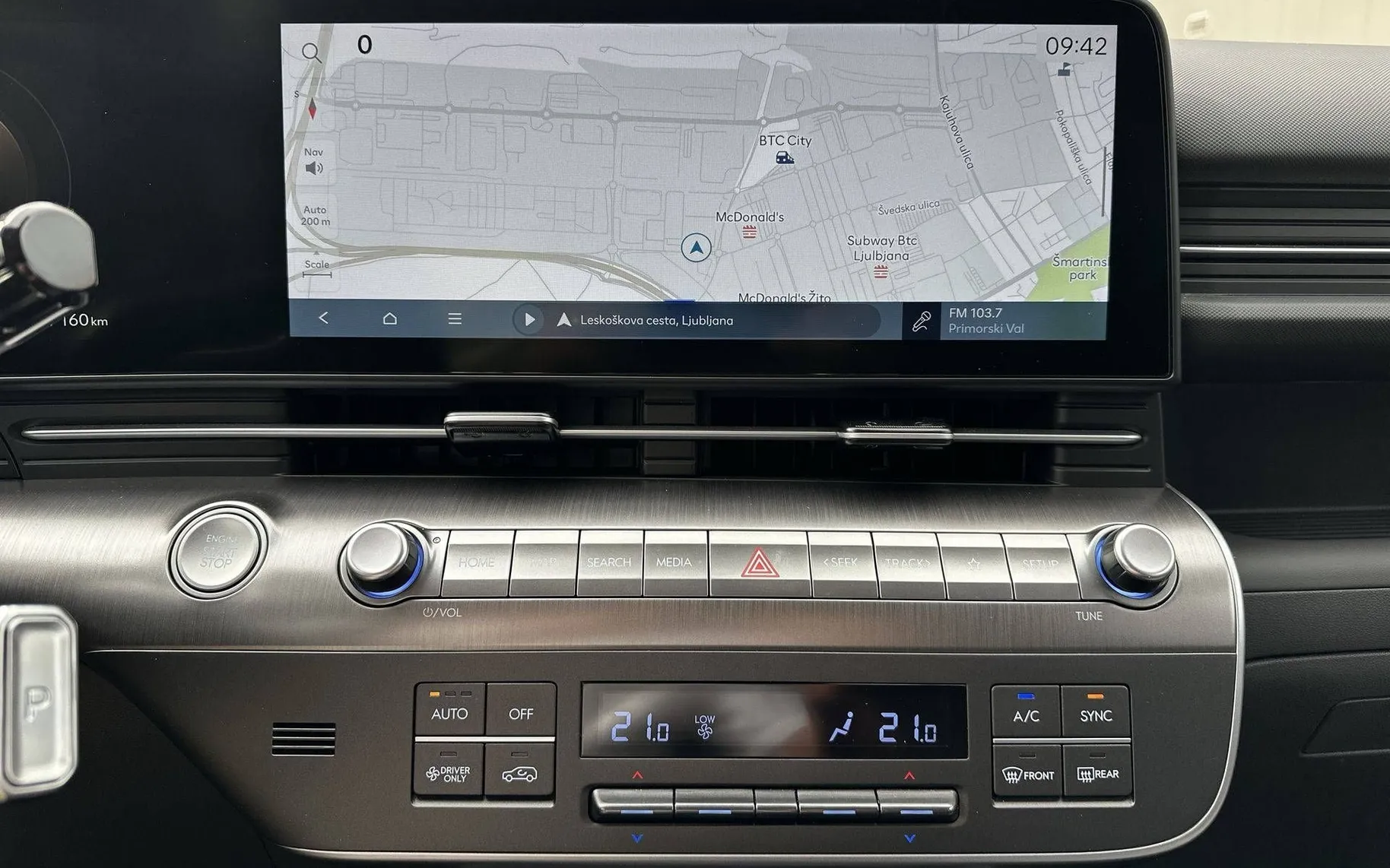 Notranja slika - Hyundai Kona - 1.6 GDI Hybrid Impression DCT - 18