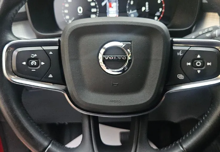 Zunanja slika - Volvo XC40 - 1.5 T 129ks °1.UPORABNIK° °AUTOMATIC° °FULL-LED° - 11