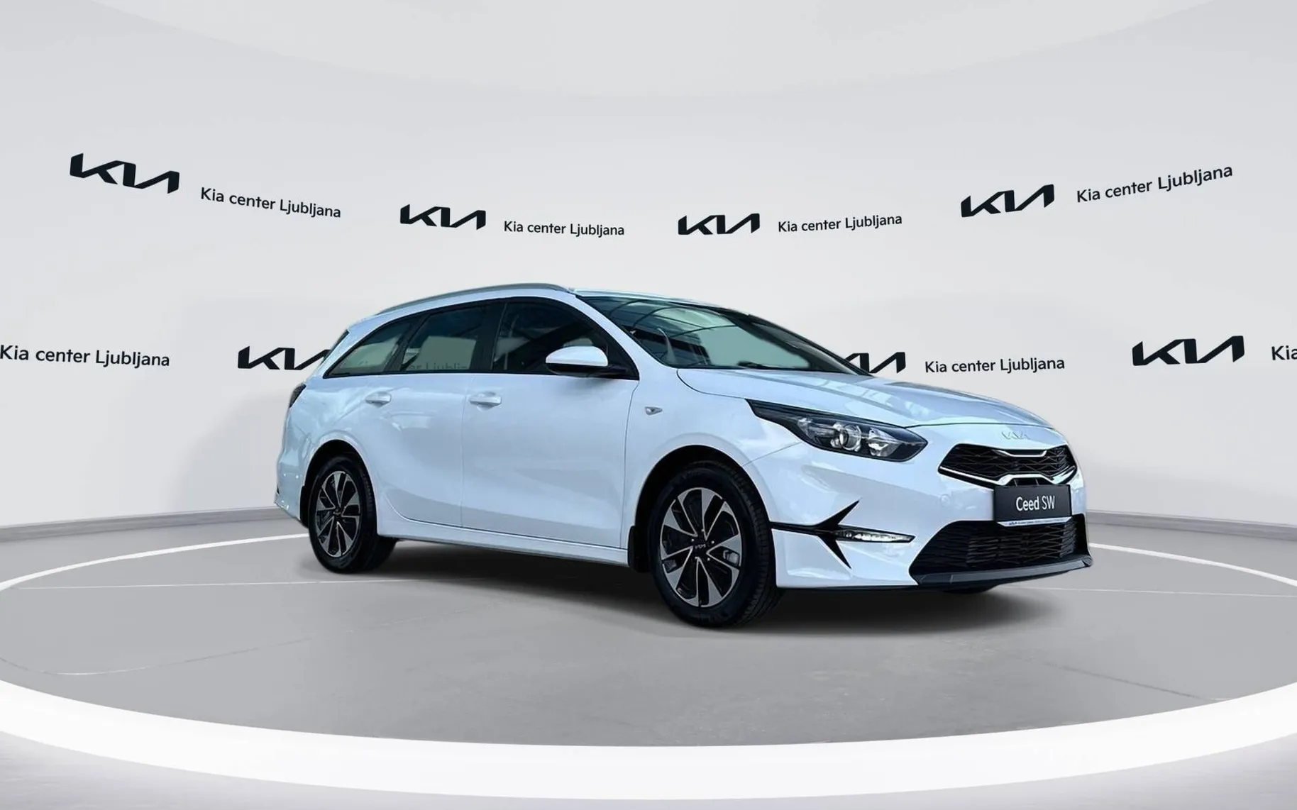 Zunanja slika - KIA Ceed SW - 1.5 T-GDI LX Champion+ ISG DCT - 3