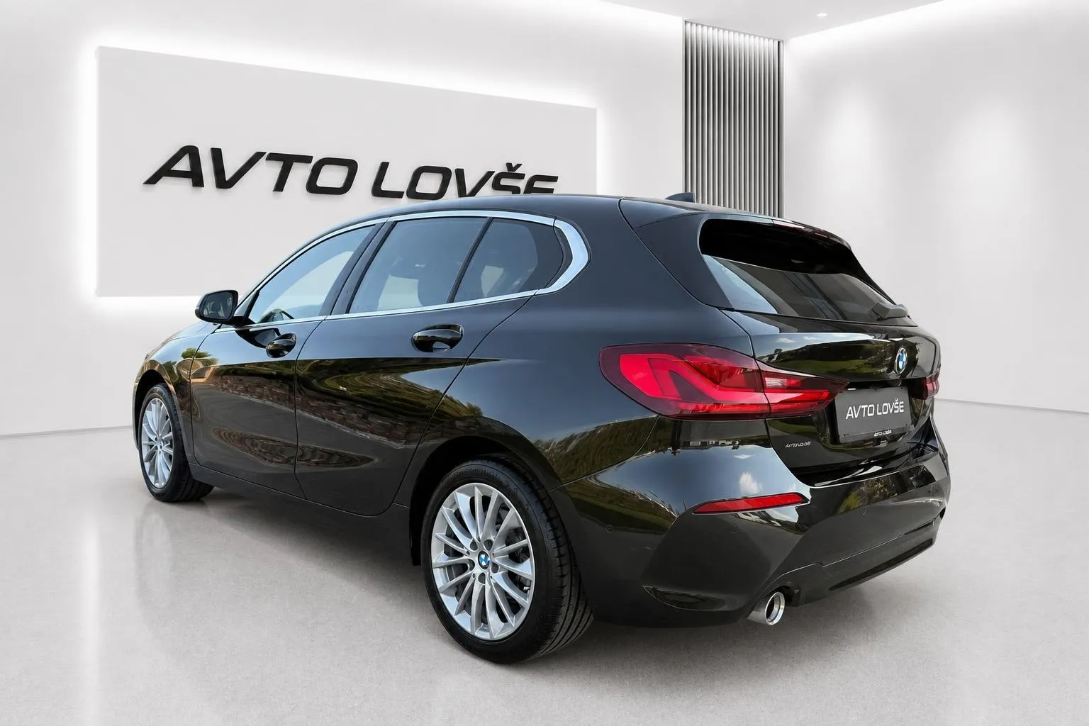 Zunanja slika - BMW serija 1: - 116d-1 LASTNICA-ALU-LED-NAVI-KAM-ODLIČEN... - 5
