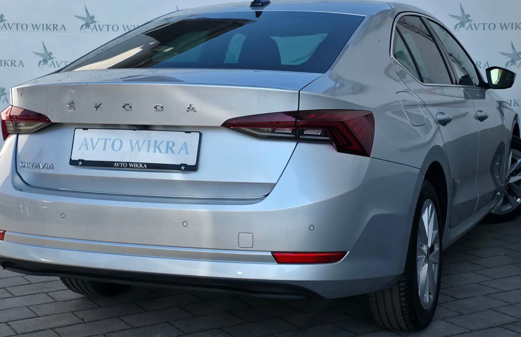 Zunanja slika - Škoda Octavia - 2.0TDI DSG Style LED•ACC•VIRTUAL•GRETJE•KEYLES•17C - 4