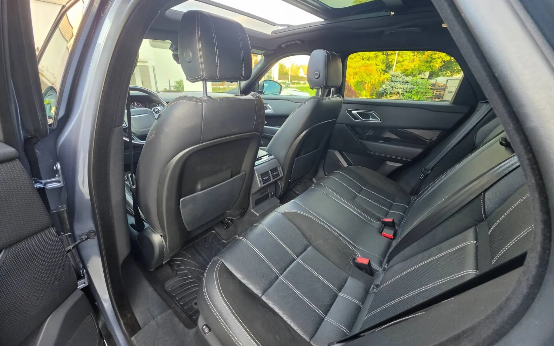 Notranja slika - Land Rover Range Rover Velar - 3.0 TDV6 R-Dynamic S Avt. |PANORAMA|MATRIX|ALU22| - 10