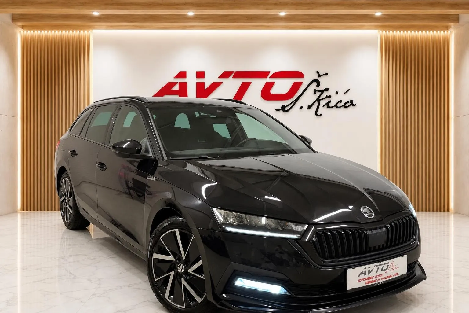 Zunanja slika - Škoda Octavia - 2.0 TDI-SPORTLINE-HEAD UP-ACC-KAMERA-VIRTUAL-NAVI - 2