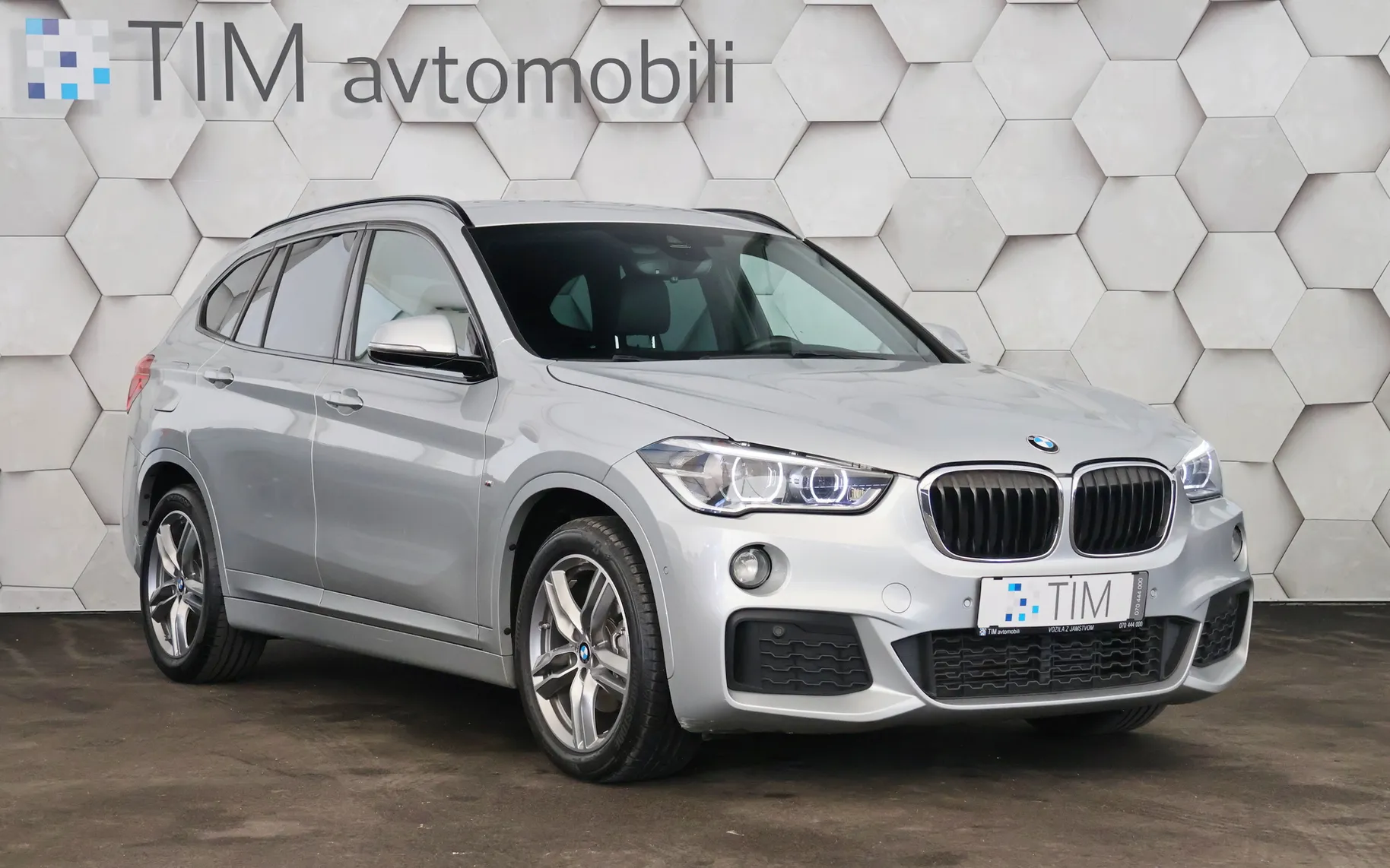 Zunanja slika - BMW X1 - 2.0d 18d x-Drive Aut M-Sport 150KM - 2
