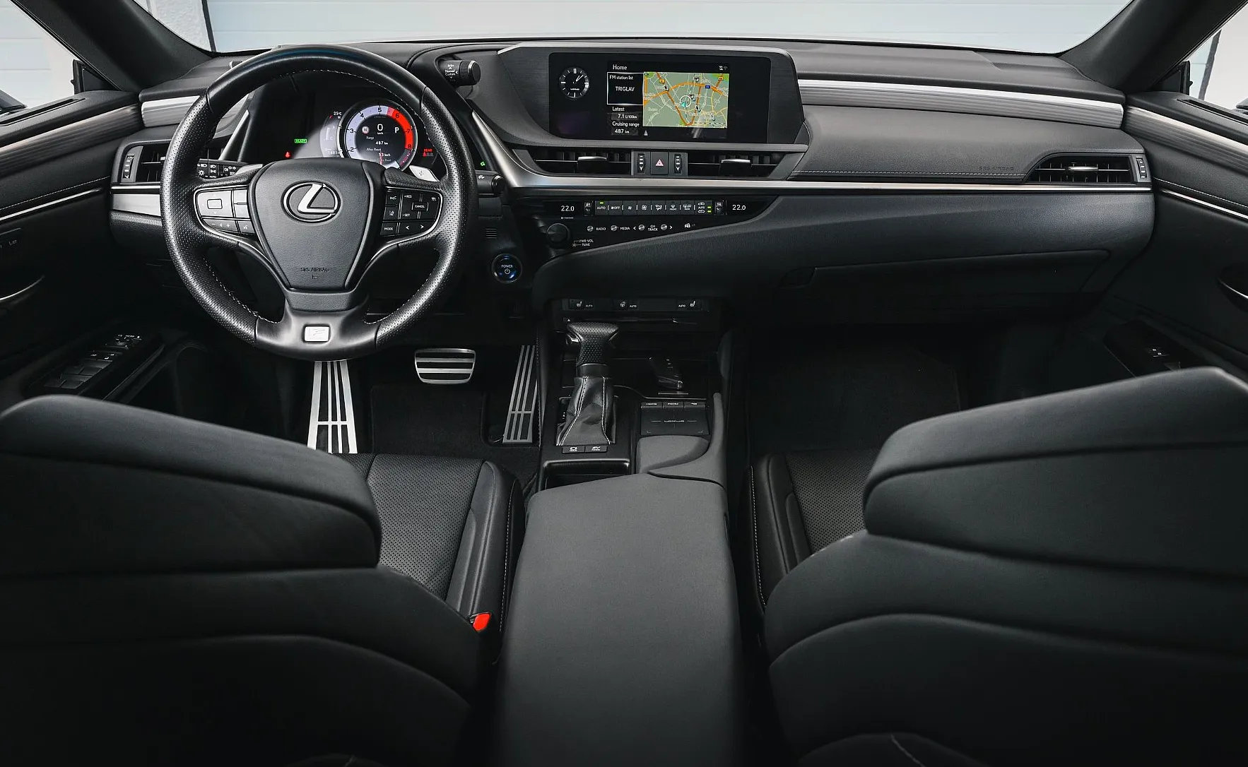 Zunanja slika - Lexus ES - 300h F Sport Premium Davčna olajšava za PODJETJA - 10