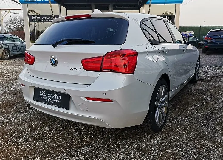 Zunanja slika - BMW Serija 1 - : 116d AUT. SPORT-LED-NAVI-PDC-GRETJE SED.-ALU17 - 7