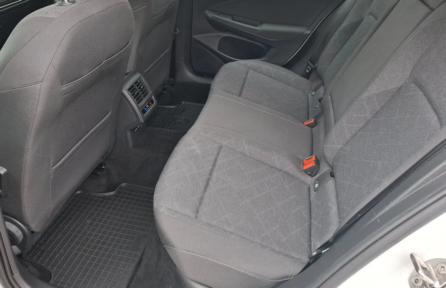 Zunanja slika - Volkswagen Golf - Variant 2.0 TDI Life - 9