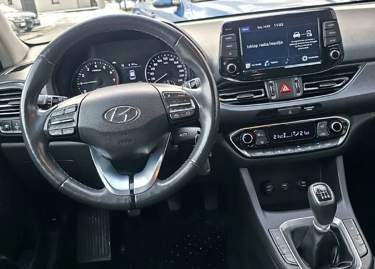 Zunanja slika - Hyundai i30 Wagon - 1.5 T-GDI 160 MHEV I-MT STYLE - 6