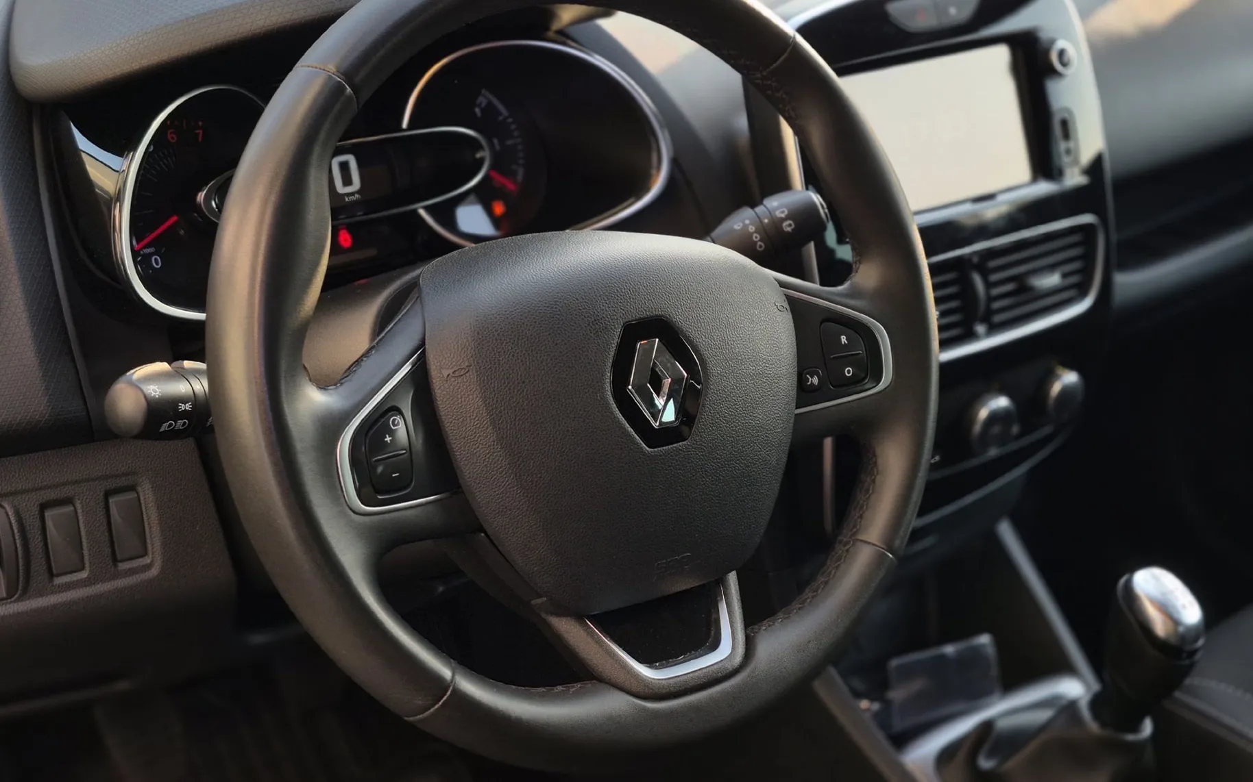 Zunanja slika - Renault Clio - Limited 1.2 16v - 16