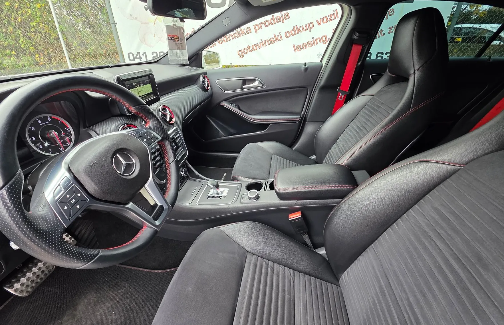 Zunanja slika - Mercedes-Benz A-Razred - A 45 AMG 4MATIC XENON-KAMERA-NAVI-SLOVENSKI - 10