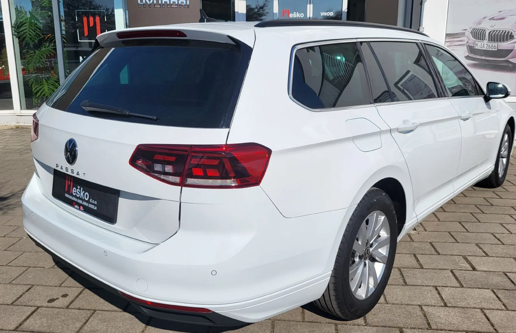 Zunanja slika - Volkswagen Passat - Variant 2.0 TDI AUT slo-1.last-alu-acc-navi-led-radar-pdc- - 4