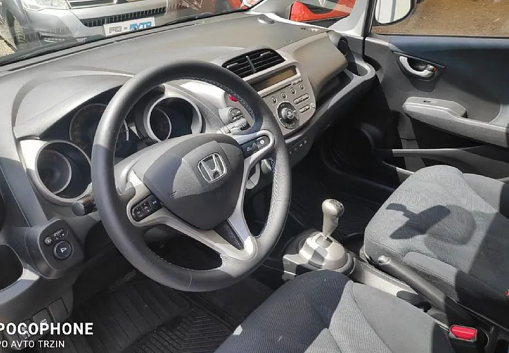 Zunanja slika - Honda Jazz - 1.4 AVTOMATIK-F1-80.000KM-SLO-ALU-PDC-ODLIČEN - 6