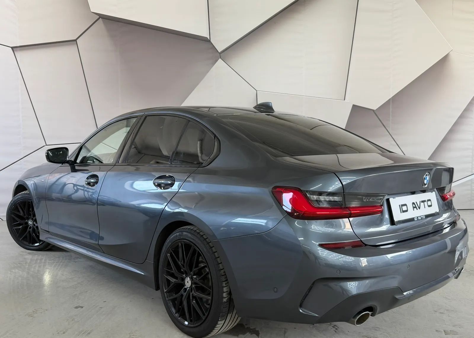 Zunanja slika - BMW Serija 3 - 318D M SPORT AUT. - 4