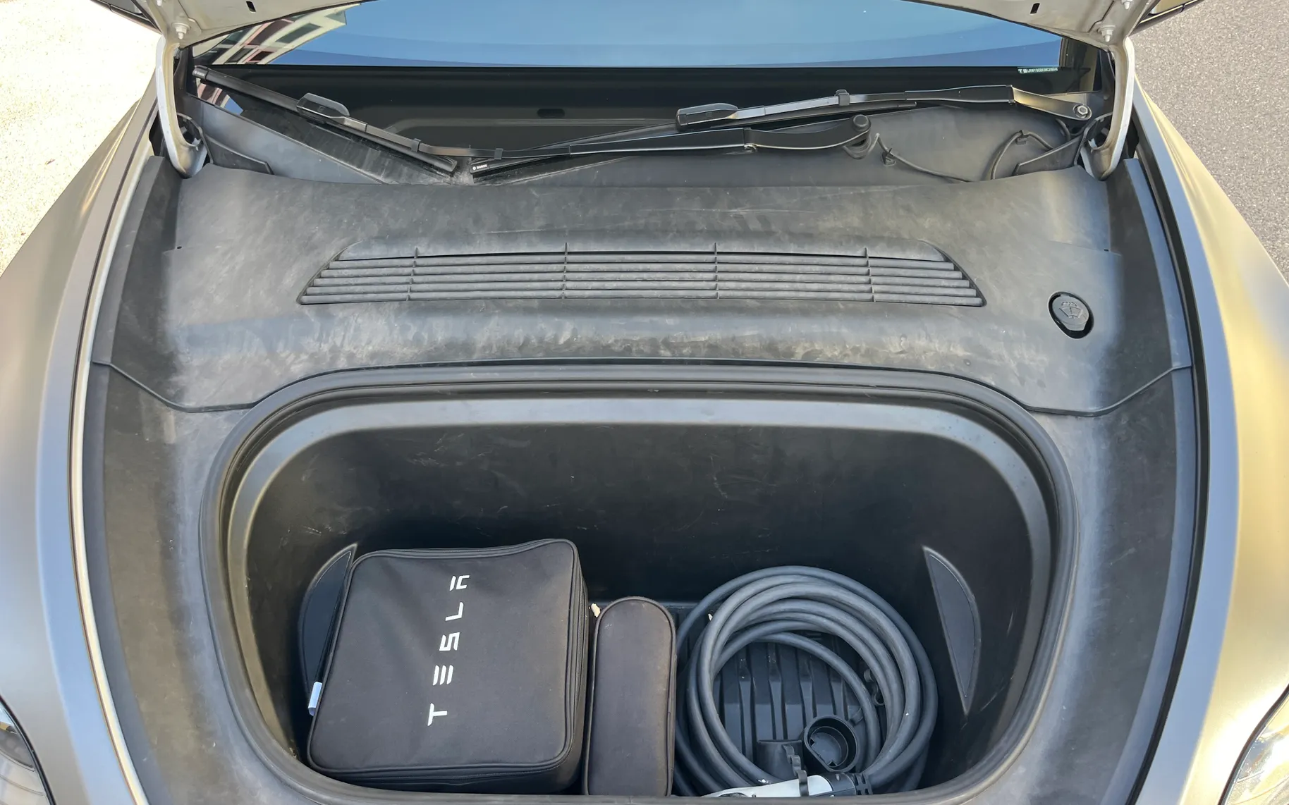 Notranja slika - Tesla Model Y - 3D3 / 3D7 - 11