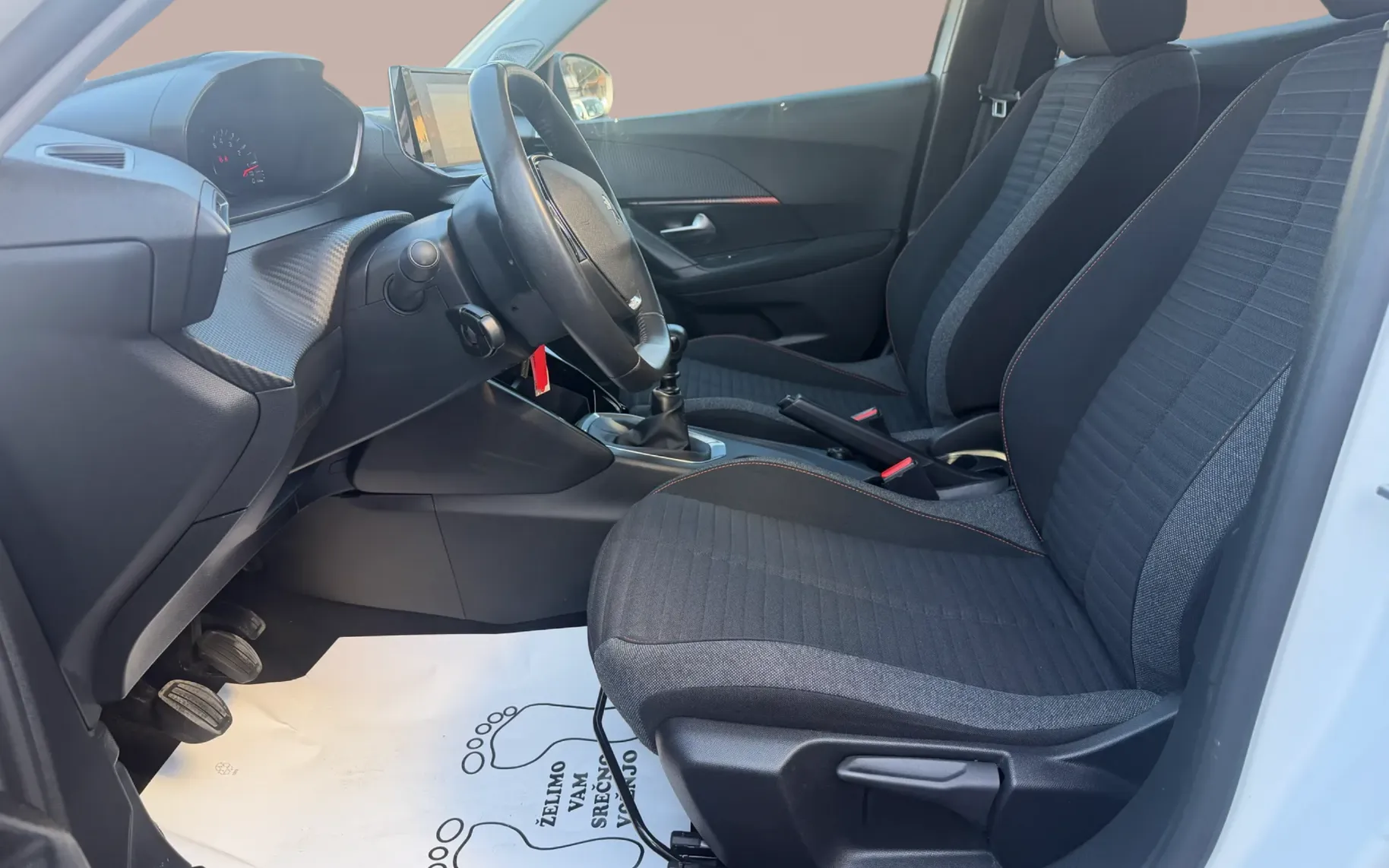 Zunanja slika - Peugeot 2008 - 1,5 BlueHDI 110 S&S - 9