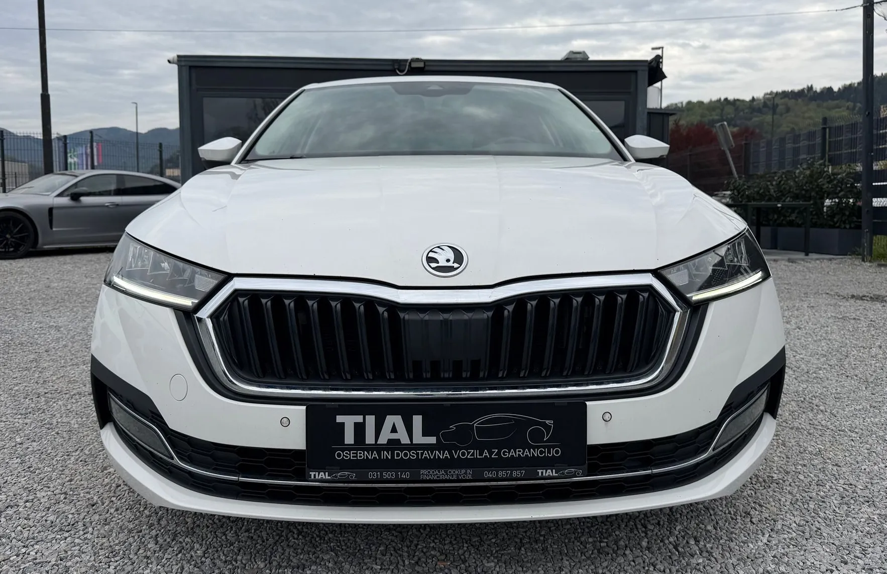 Zunanja slika - Škoda Octavia - 2.0 TDI CRYSTAL LED-LIMO.-NAVI-VIRTUAL-ACC-KAMERA- - 2