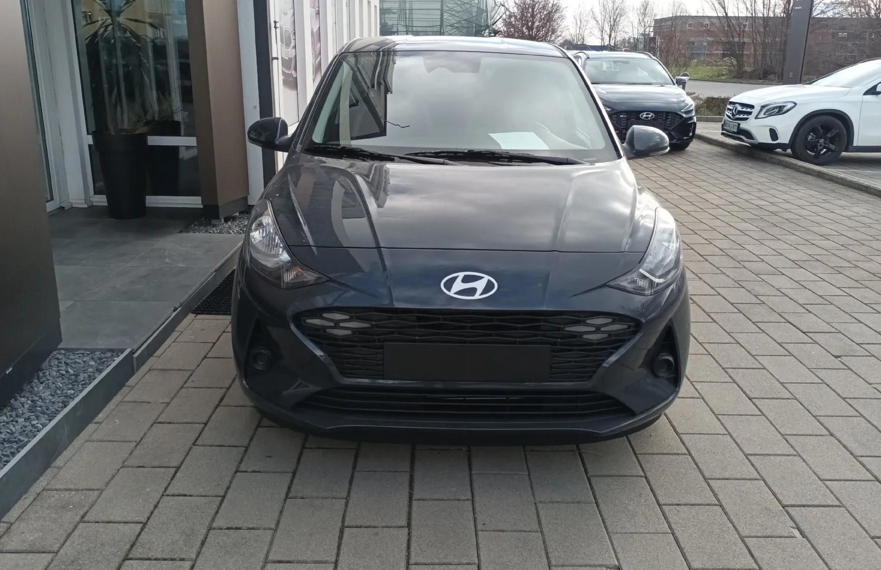 Zunanja slika - Hyundai i10 - 1.2 Style + dodatki.. ZADNJE NOVO VOZILO V SLO - 2