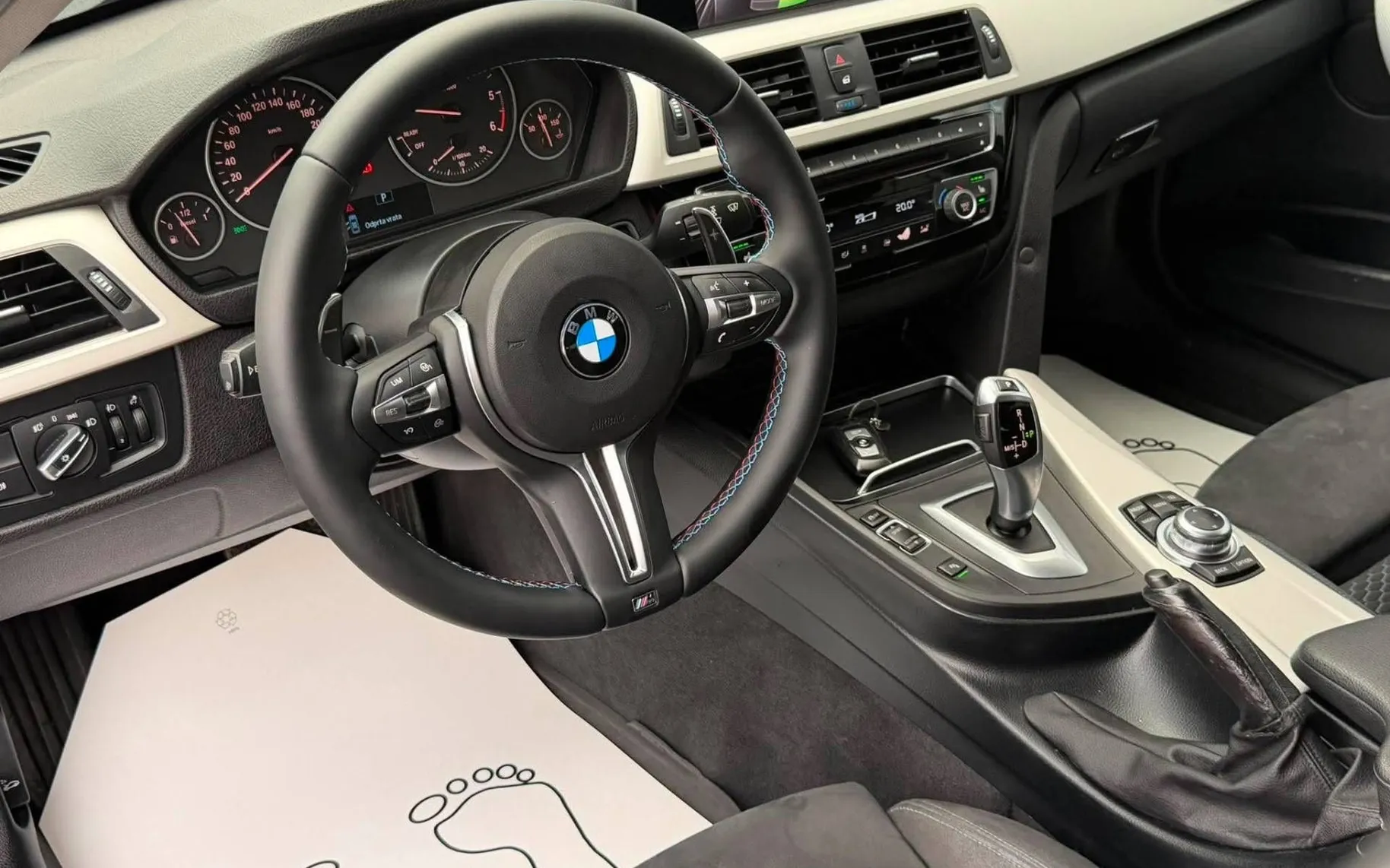 Notranja slika - BMW serija 3 Touring: - 318D•AUT•FACELIFT•NAVIGACIJA•SPORT PAKET•F1•PDC•.. - 8
