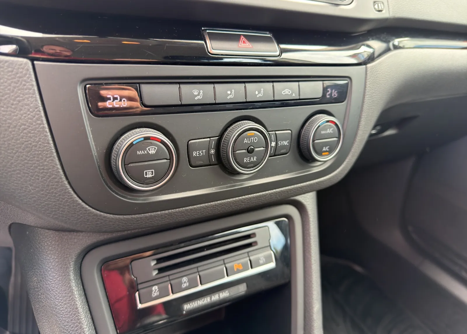 Zunanja slika - Seat Alhambra - 2,0 TDI Ecomotive Style - 14