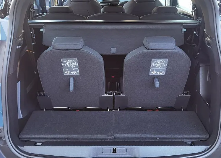 Zunanja slika - Peugeot 5008 - 1.5HDI Active EAT8 LED•TEMP•LANE•7-SED•KAMERA•17C• - 8
