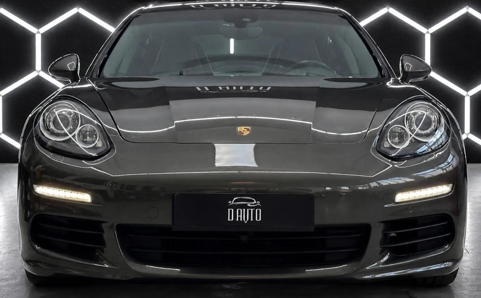 Zunanja slika - Porsche Panamera - 3.0 Diesel 184kW | 360° KAMERA | NAVI | MEMORY... - 2